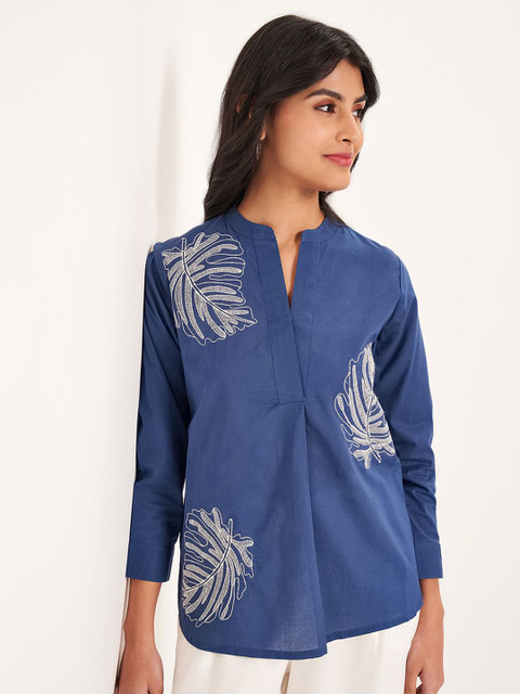 AKKRITI BY PANTALOONS Mandarin Collar Embroidered Tunic