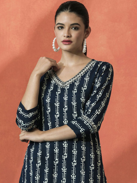 Sangria Floral Printed V-Neck Mirror Work Straight Kurta - Image 7