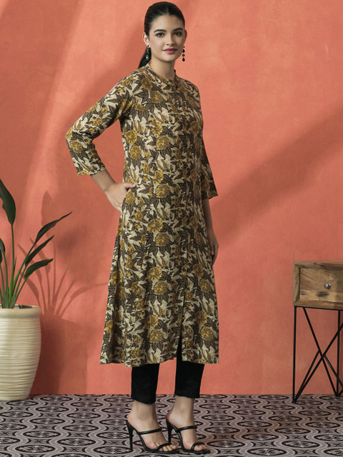 Sangria Floral Printed Mandarin Collar Three-Quarter Sleeves Panelled A-Line Kurta - Image 3