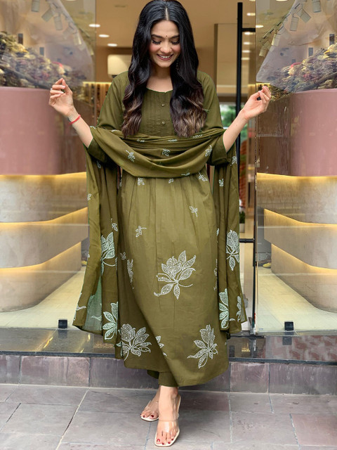 GoSriKi Floral Printed Pleated Round Neck Anarkali Kurta With Trousers & Dupatta