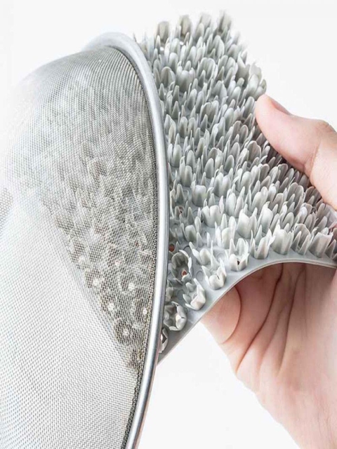 Baskety Grey & White 2 Pieces Fruit And Vegetable Cleaning Pads - Image 3