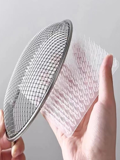 Baskety Grey & White 2 Pieces Fruit And Vegetable Cleaning Pads - Image 4