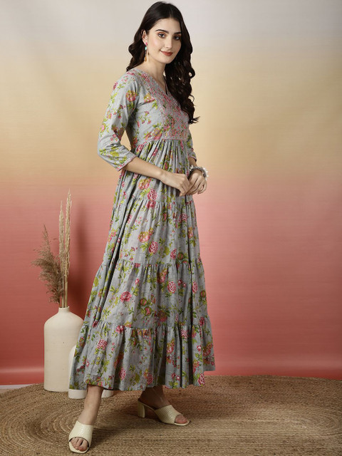 GLAM ROOTS Floral Printed Thread Work Cotton Tiered Anarkali Kurta - Image 3