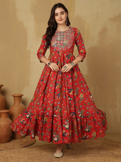 GLAM ROOTS Floral Printed Thread Work Cotton Tiered Anarkali Kurta