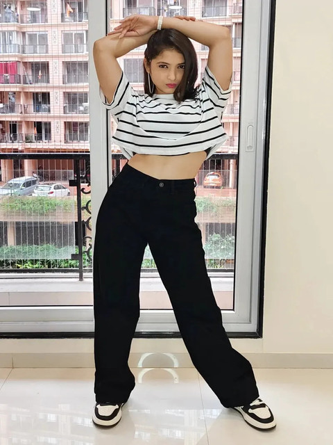 Aadvi Fashion Women High-Rise Highly Distressed Stretchable Jeans - Baggy