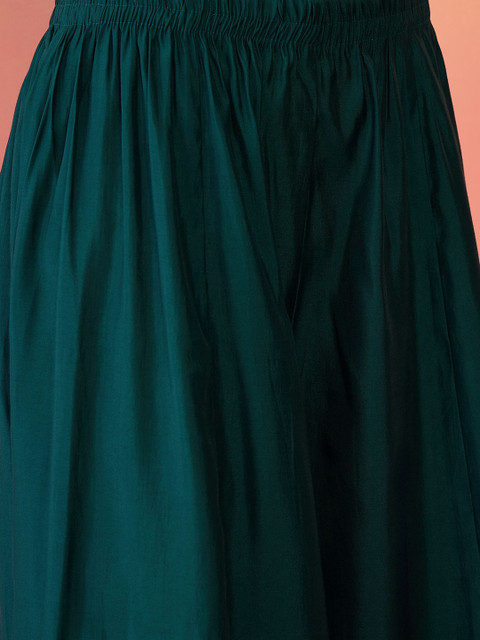 Sangria Yoke Design Straight Kurta Set With Dupatta - Image 3