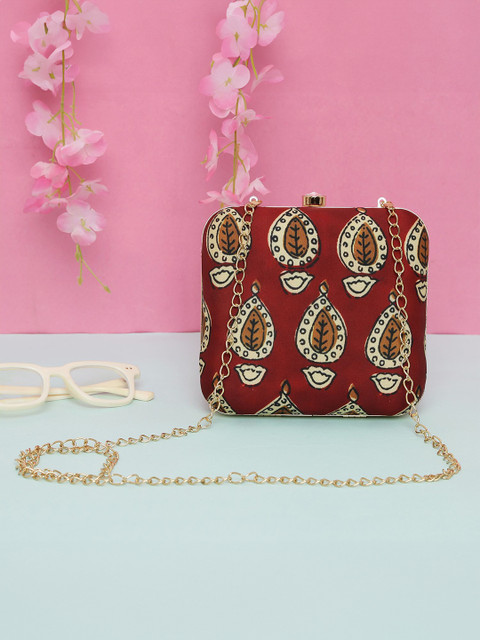 WORTHYY ACCESSORIES Embellished Box Clutch
