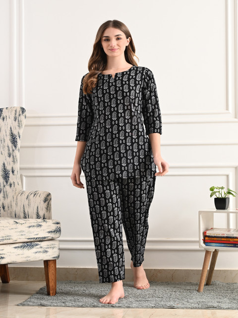 TREND ME Women Floral Printed Pure Cotton Night suit