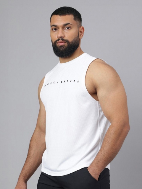 MuscleBlaze Unisex Brand Logo Printed Round Neck Slim T-shirt - Image 3