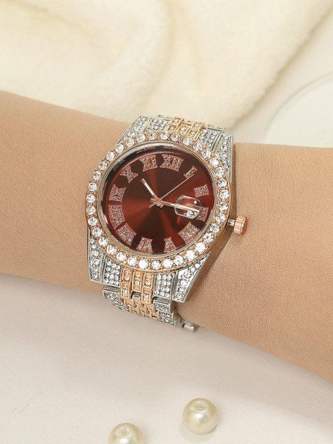 HAUTE SAUCE Women The Bijou Roman Block Round Watch AW25_HSWC1284