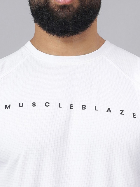 MuscleBlaze Unisex Brand Logo Printed Round Neck Slim T-shirt - Image 2