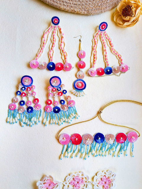 Sangria Pink Gold-Plated Artificial Beaded Boho Bridal Tasseled Jewellery Set