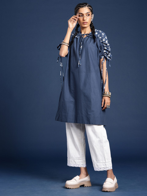 Taavi X fwd Dabu Printed Detailed Raglan Sleeves Tie- Up Neck Pure Cotton Kurta