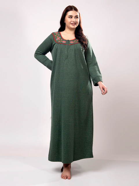 CHUI MUI Embroidered Winter Maxi Sweat Nightdress