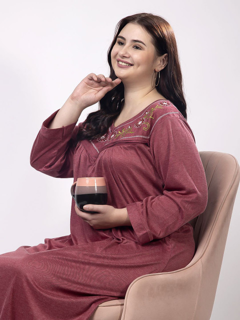 CHUI MUI Embroidered Maxi Nightdress