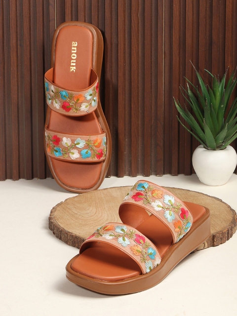 Anouk Platform Sandals