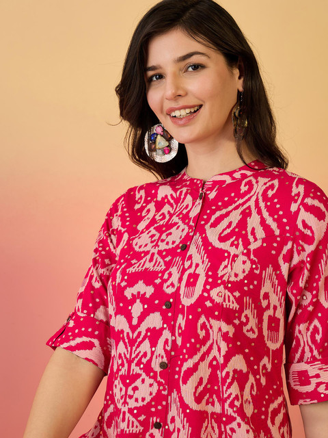 Sangria Red Paisley Printed Mandarin Collar Panelled A-Line Kurta