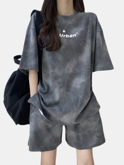 DressBerry Dyed Printed Round Neck T-Shirt With Shorts