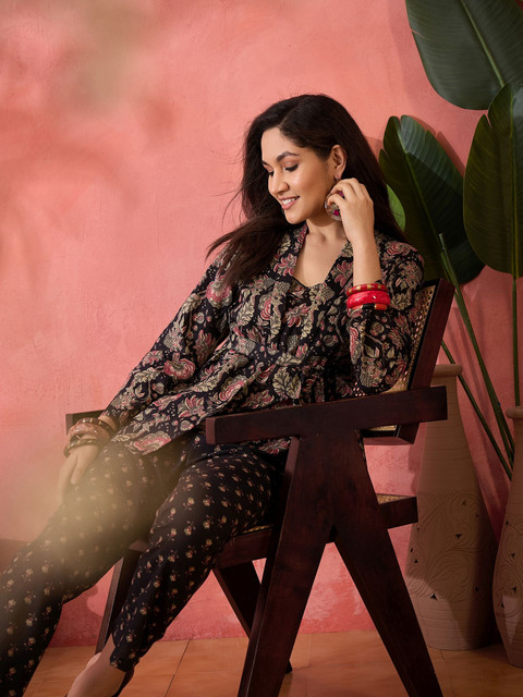 Sangria Floral Printed Pure Cotton Top Shrug & Trousers Co-Ords