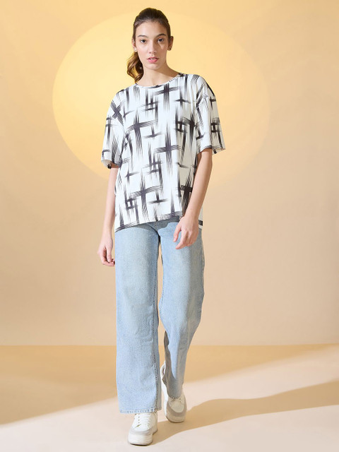 DressBerry Women Abstract Printed Relaxed Fit T-shirts - Image 6