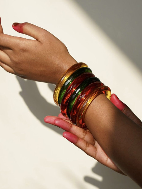 Janpath Online Set Of 6 Crystal Cut Glass Bangles