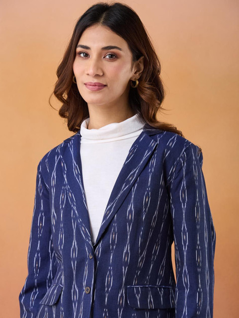 Fabindia Geometric Printed Cotton Ikat Single Breasted Blazer - Image 2