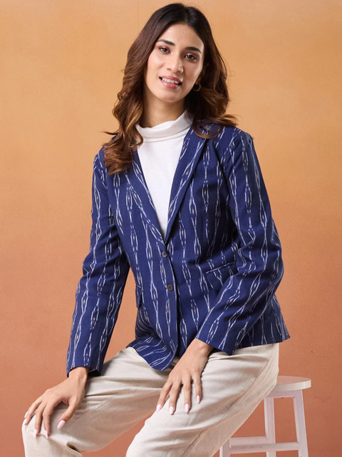 Fabindia Geometric Printed Cotton Ikat Single Breasted Blazer - Image 6