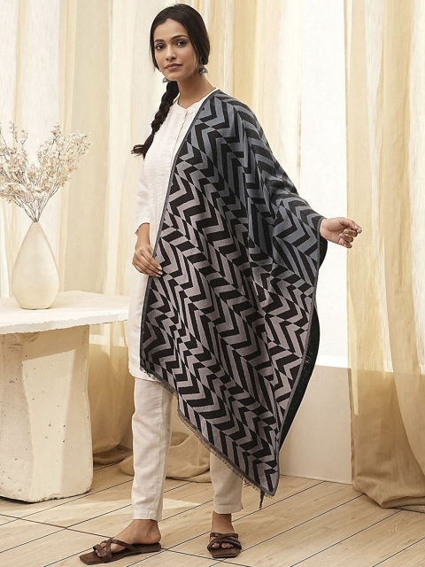 Biba Chevron Woven Design Shawl - Image 3
