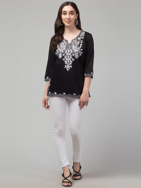 FAMBEE Embroidered Kurti