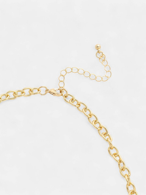 SOHI Gold-Plated Necklace - Image 4