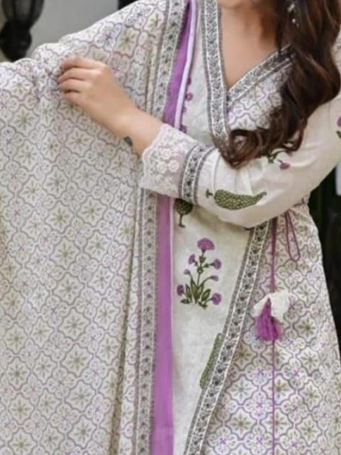 DSS FASHION Women Floral Printed Anarkali Angrakha Knee Length Pure Cotton Kurta Set - Image 2