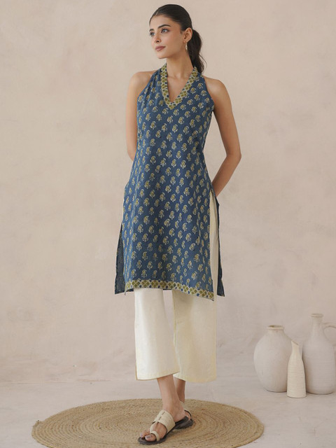 GOODHAND Paisley Printed V-Neck Pure Cotton Straight Kurta
