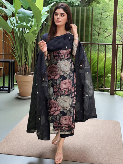 Aaghnya Women Printed Viscose Rayon Kurta Sets