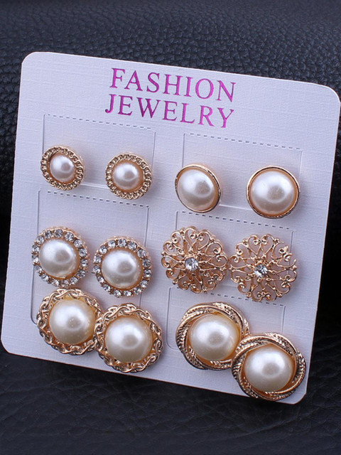 DressBerry Gold-Plated Stud Earrings