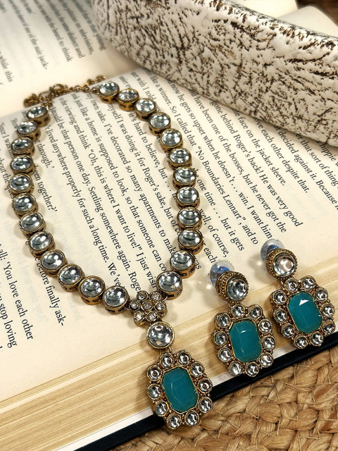 Anouk Copper-Plated Kundan Stones Studded Necklace And Earrings