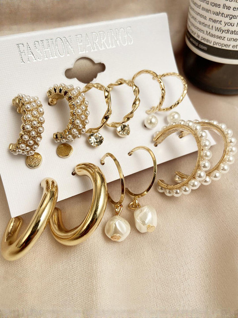 DressBerry Gold-Plated Hoop Earrings