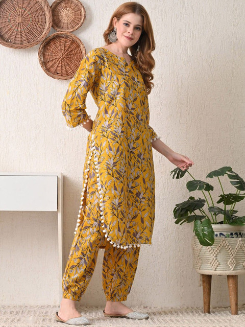 BKApparels Floral Printed V-Neck Pure Cotton Straight Kurta With Salwar