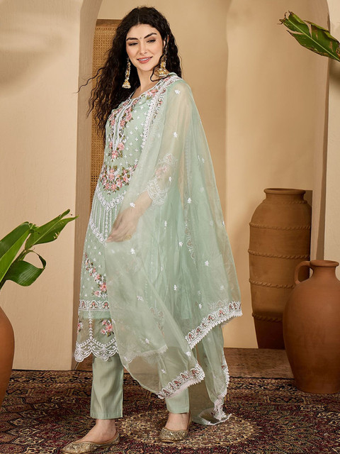Sangria Women Floral Printed Kurta with Trousers & Dupatta