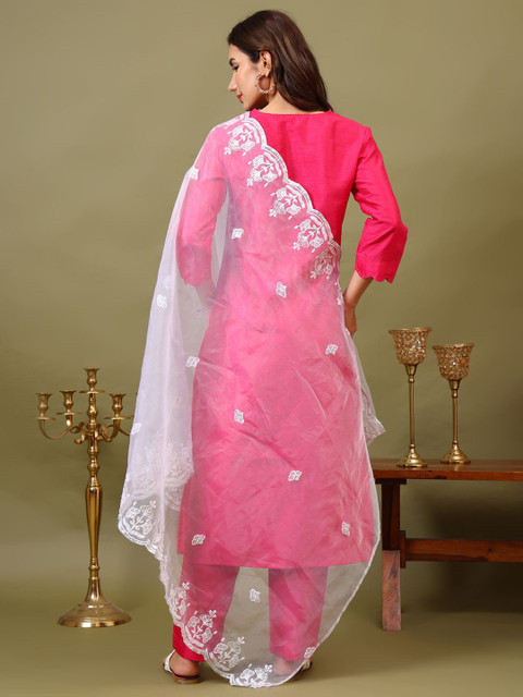 Sangria Embroidered Dupatta - Image 4