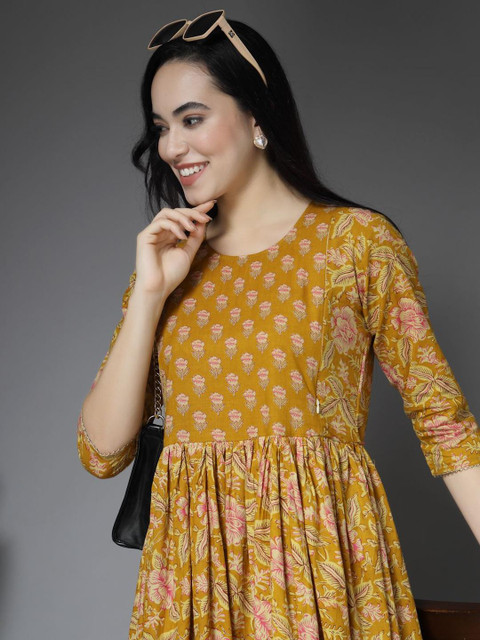 RANGEELO JAIPUR Women Floral Printed Round Neck Fit & Flare Maternity Maxi Dress