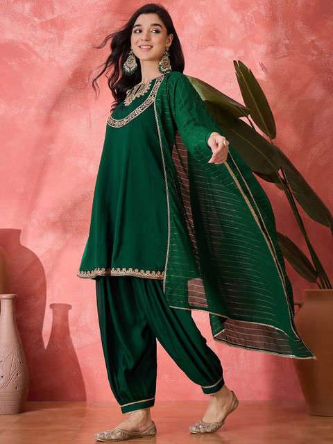 Sangria Women Solid Kurta with Salwar & Dupatta - Image 5