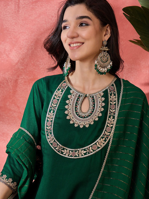Sangria Women Solid Kurta with Salwar & Dupatta - Image 2