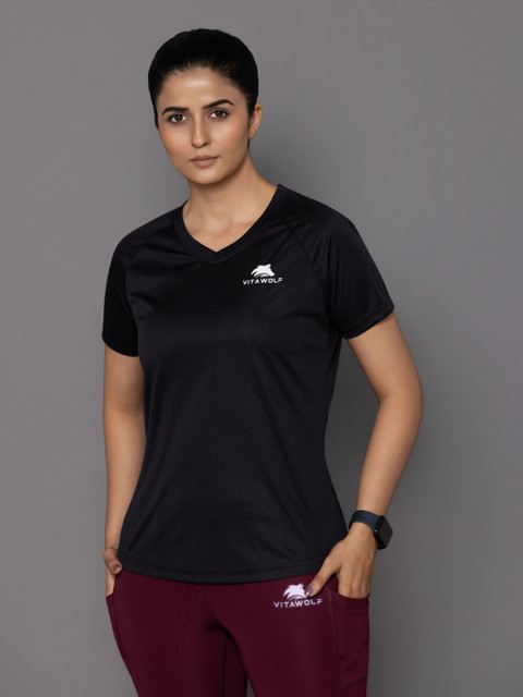 VITAWOLF Women Dry Fit Solid V-Neck Slim Fit T-shirt