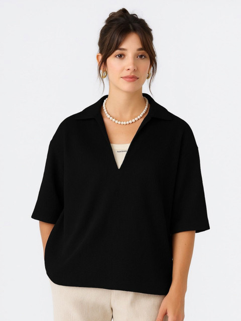 TRAQUILA Women Solid Polo Collar T-shirt