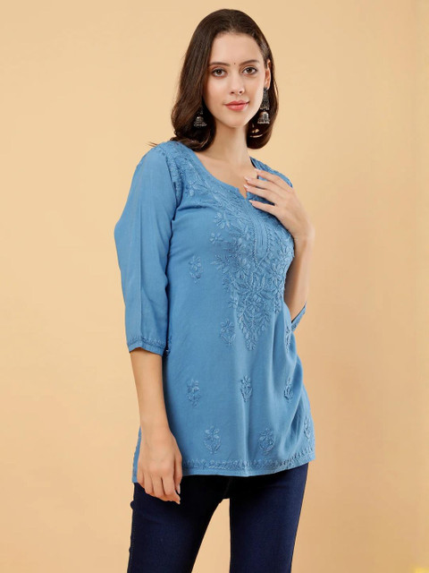 MALABIS Floral Embroidered V-Neck Kurti