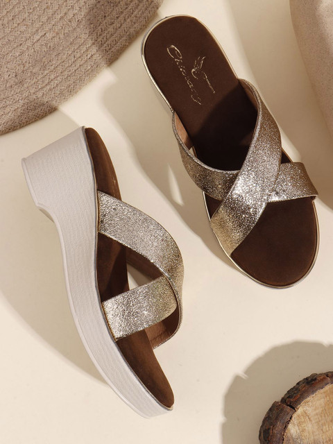 CHINRAAG Women Wedge Heel Sandals