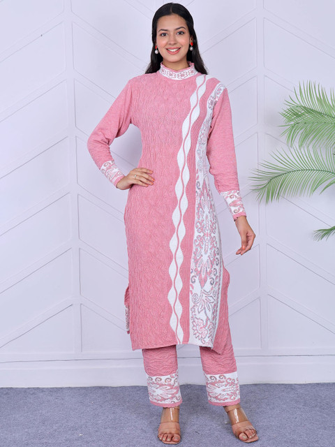KNITZY Women Ethnic Motifs Kurta with Churidar