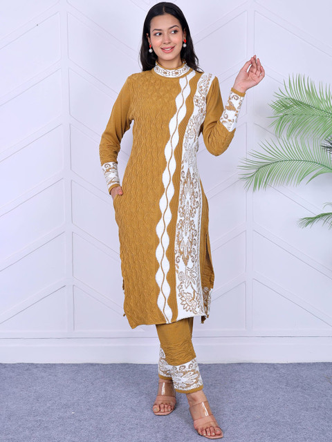 KNITZY Women Ethnic Motifs Kurta with Churidar
