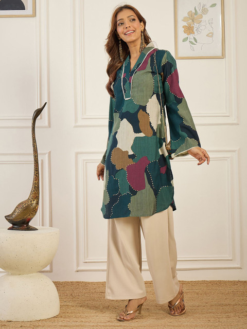 Anouk Abstract Printed V-Neck Chanderi Silk Straight Kurta - Image 5
