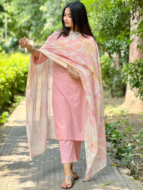 DMUNESH FASHION Women Notch Neck Straight Kurta & Trousers With Dupatta